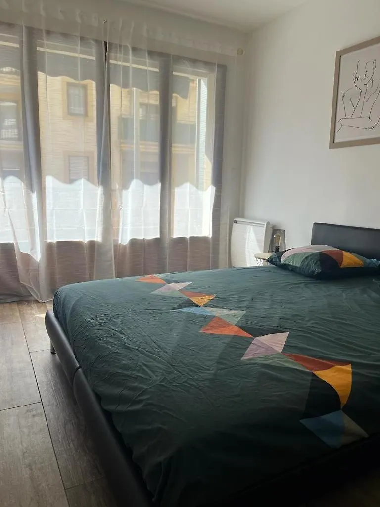 Apartment Hyeres - Centre Ville - Private Parking